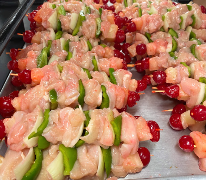 Chicken Kabobs with Luau Sauce, Veggies & Fruit